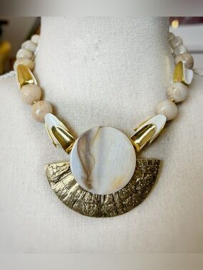 💝 2/20$ Vintage ‘80s-era chunky bib statement necklace Geometric Natural Boho